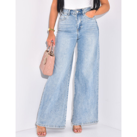 Weit geschnittene Jeans mit verwaschener Optik