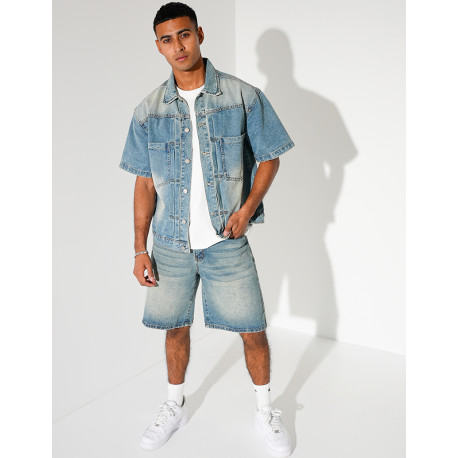 Ensemble en jeans short et chemise