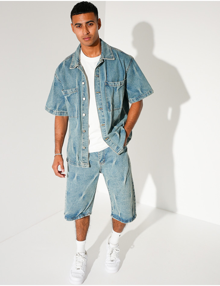Ensemble en jeans short et chemise