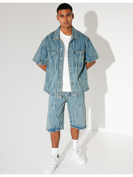 Ensemble en jeans short et chemise