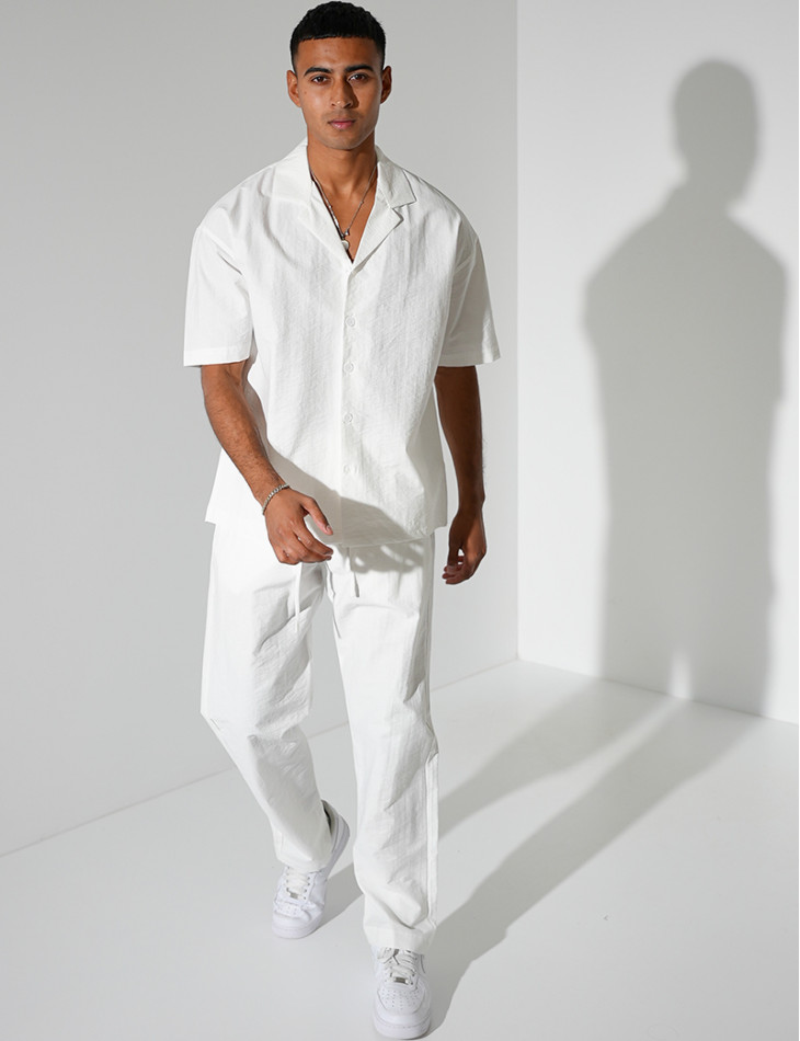Ensemble pantalon et chemise manches courtes