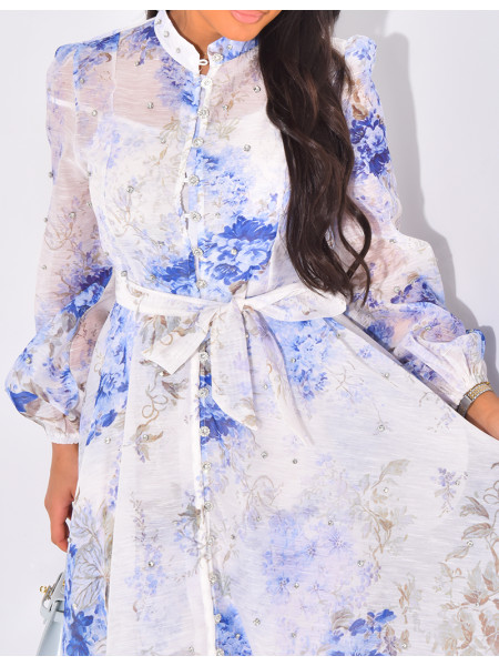 Langes Kleid aus gefüttertem Voile mit Strassverzierung und Taillengürtel.