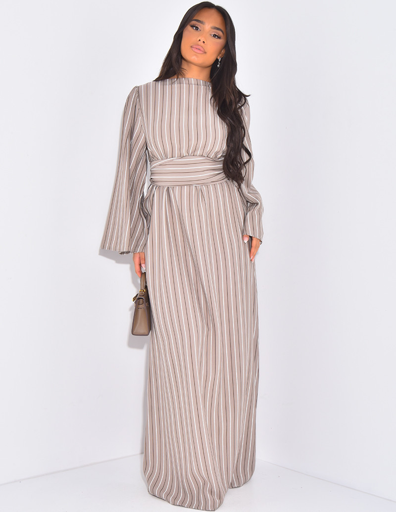 Very long dress in linen...