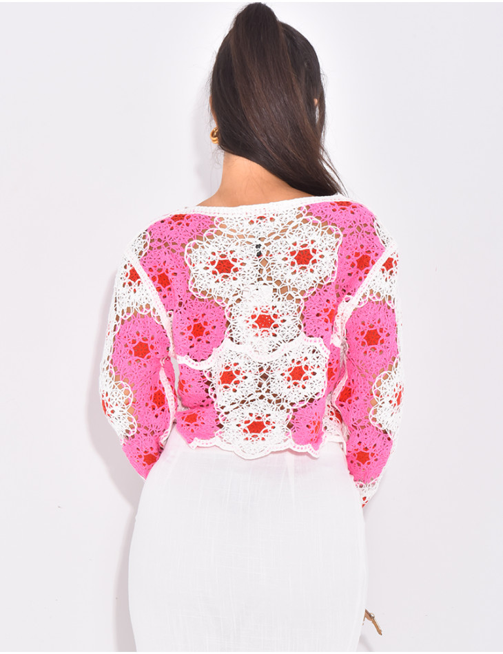 Top en crochet à motifs
