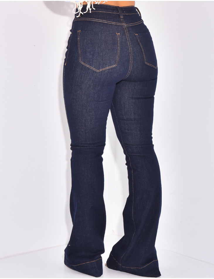 Flared Jeans in Rohblau mit hoher Taille