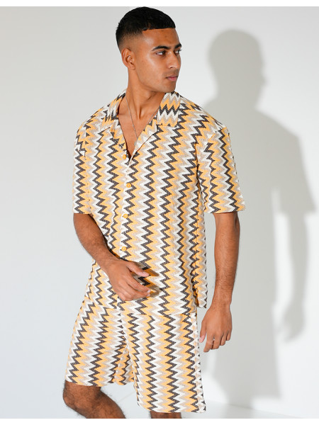 Ensemble short et chemise à motifs
