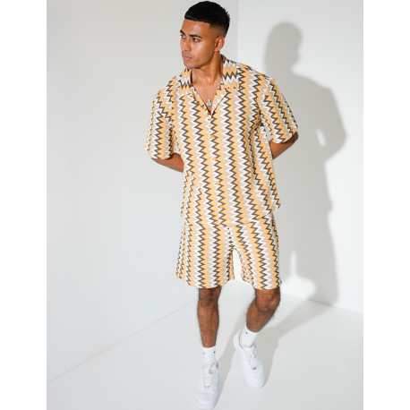 Ensemble short et chemise à motifs