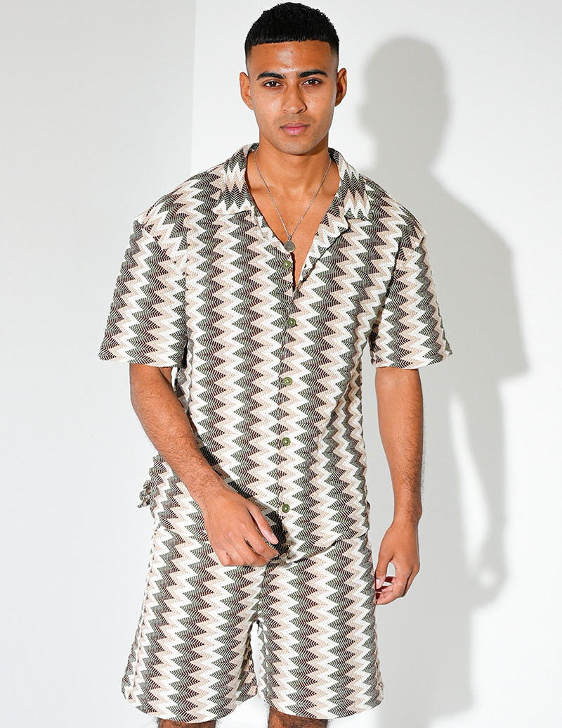 Ensemble short et chemise à...