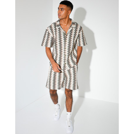 Ensemble short et chemise à motifs