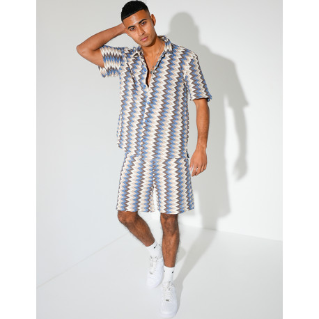 Ensemble short et chemise à motifs