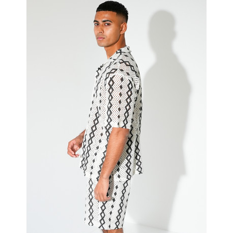 Ensemble ajouré short et chemise à motifs