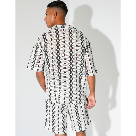 Ensemble ajouré short et chemise à motifs