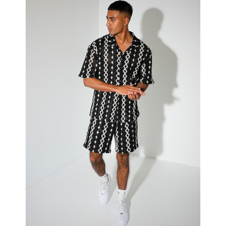Ensemble ajouré short et chemise à motifs