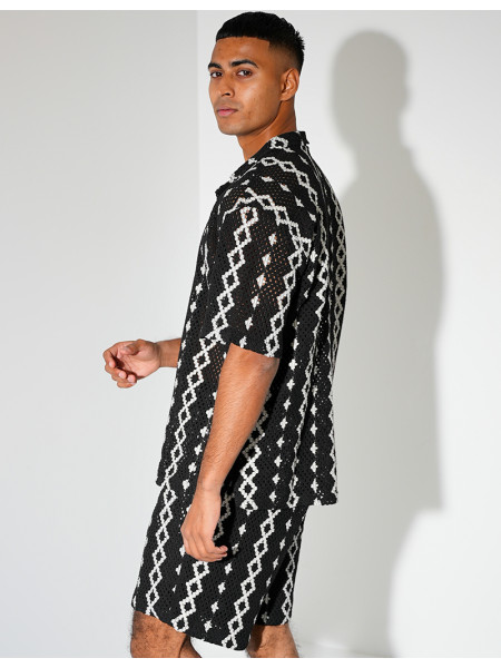 Ensemble ajouré short et chemise à motifs