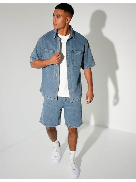 Ensemble en jeans short et chemise texturé