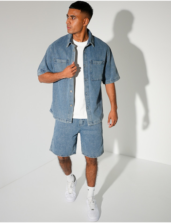 Ensemble en jeans short et chemise texturé