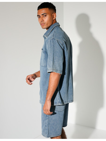 Ensemble en jeans short et chemise texturé