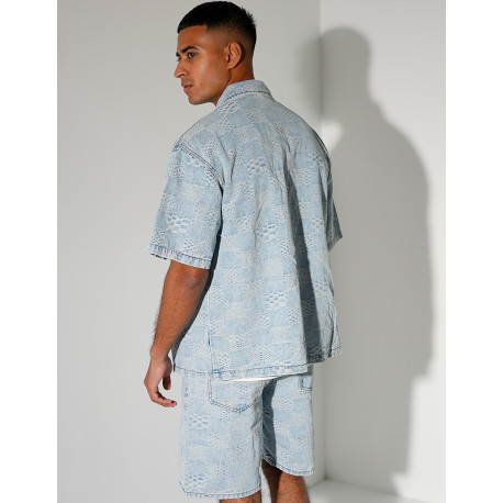 Ensemble en jeans short et chemise à damier