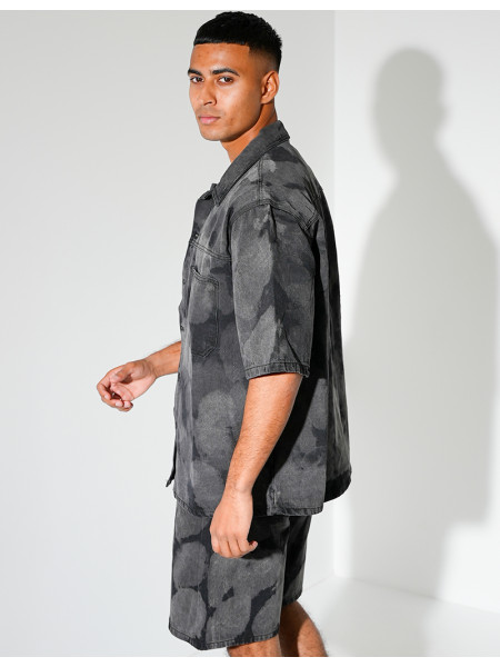 Ensemble en jeans short et chemise