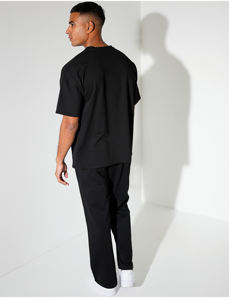 Ensemble uni pantalon à bande et t-shirt