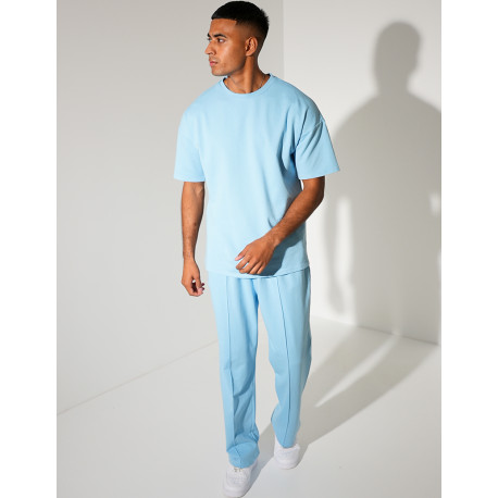 Ensemble uni pantalon à bande et t-shirt