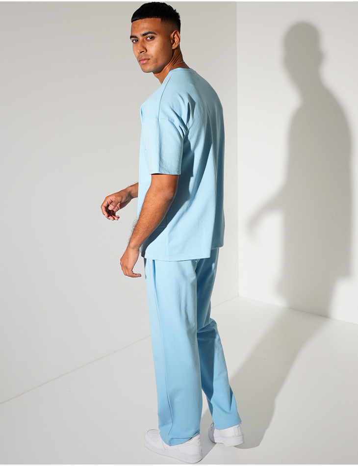 Ensemble uni pantalon à bande et t-shirt