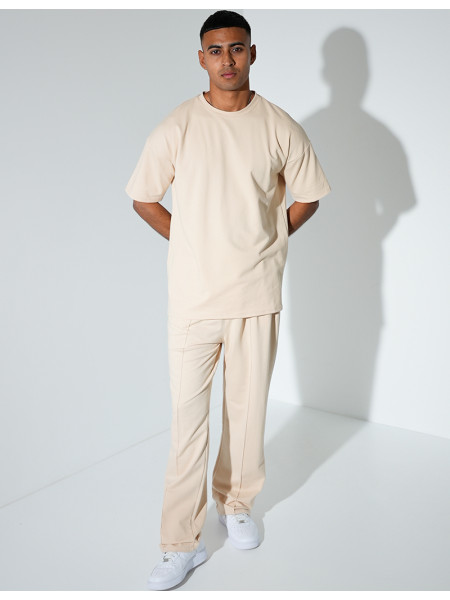 Ensemble uni pantalon à bande et t-shirt