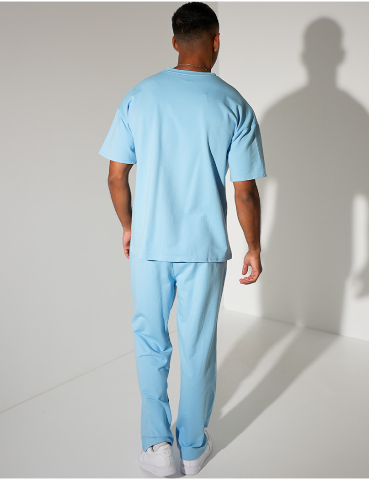 Ensemble uni pantalon à bande et t-shirt