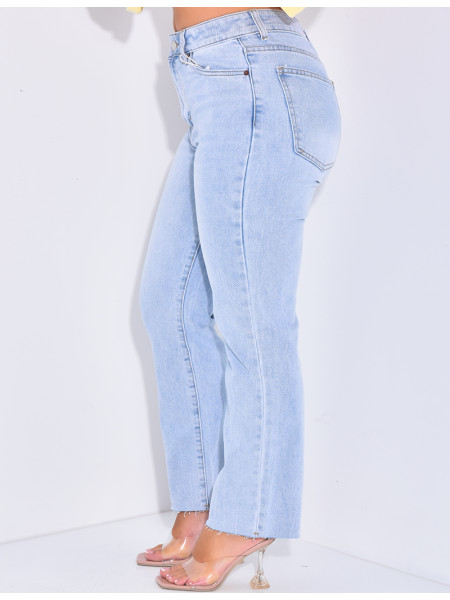 High-waisted mom jeans with light wash