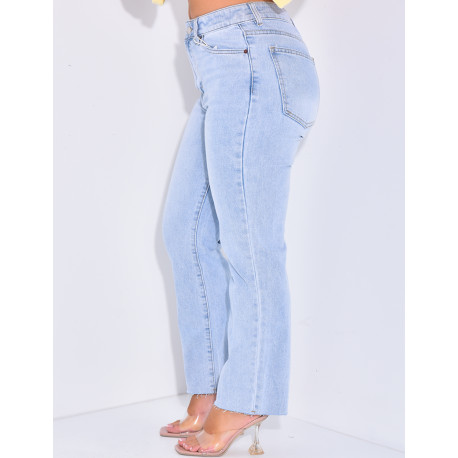 High-waisted mom jeans with light wash
