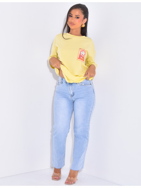 High-waisted mom jeans with light wash