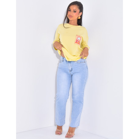 High-waisted mom jeans with light wash