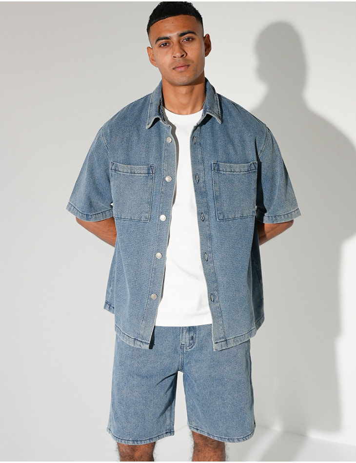 Ensemble en jeans short et chemise texturé