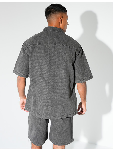 Ensemble en jeans short et chemise texturé