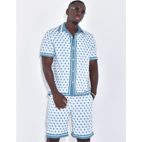 Ensemble short et chemise à motifs géométriques