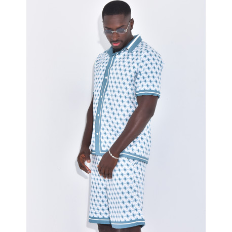 Ensemble short et chemise à motifs géométriques