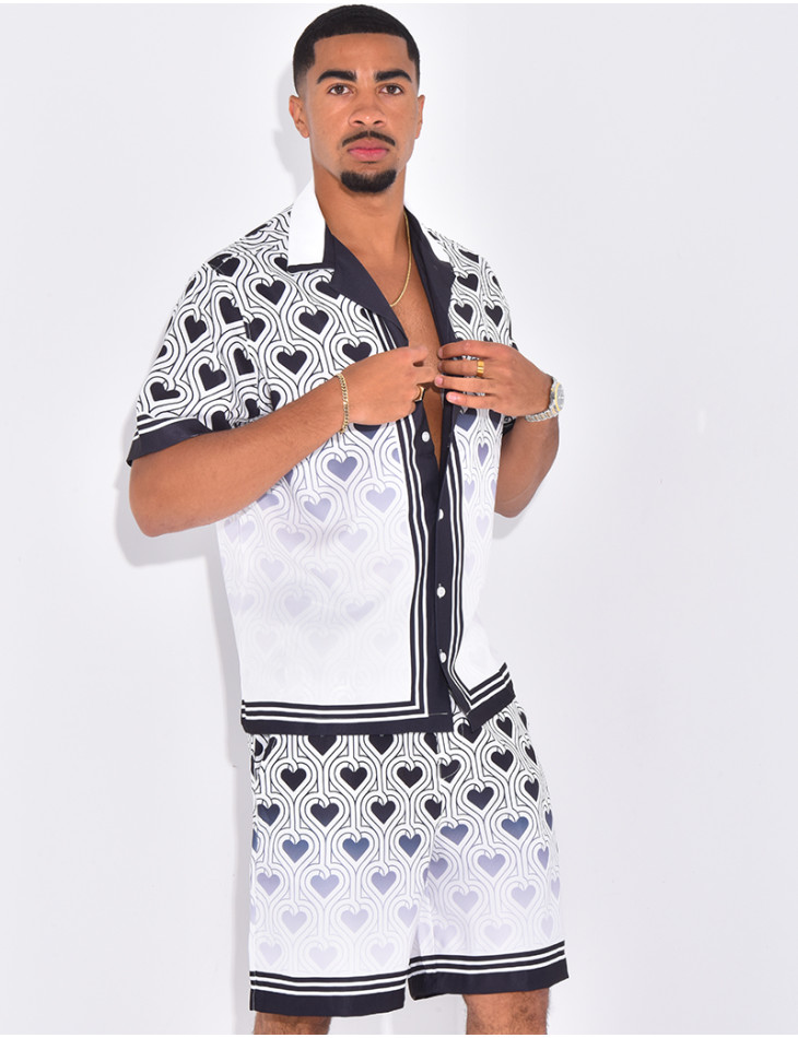 Ensemble short et chemise à motifs coeurs