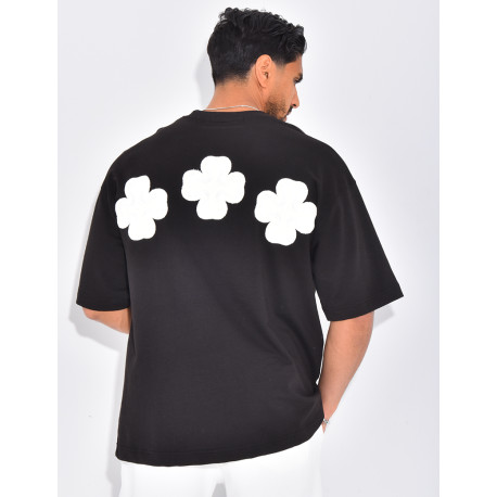 T-shirt avec trèfle brodé