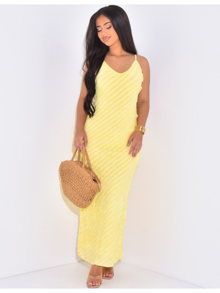 Langes Kleid mit Rüschen aus Tüll