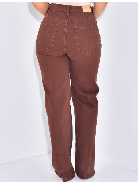 Brown straight-leg jeans with asymmetric buttonhole