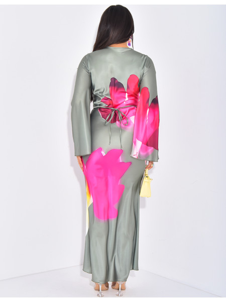 Robe longue en satin à fleurs imprimées
