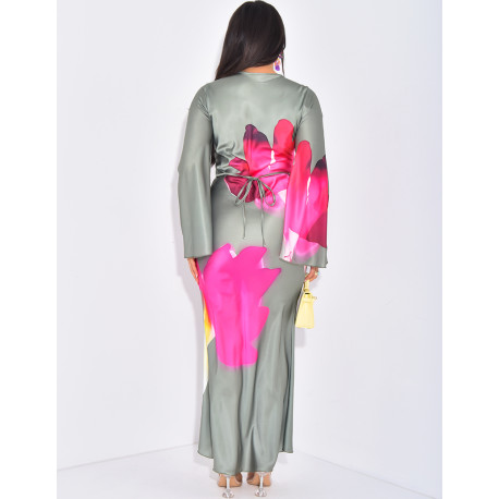 Robe longue en satin à fleurs imprimées