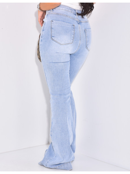 Flared Jeans in verwaschenem Blau mit hoher Taille