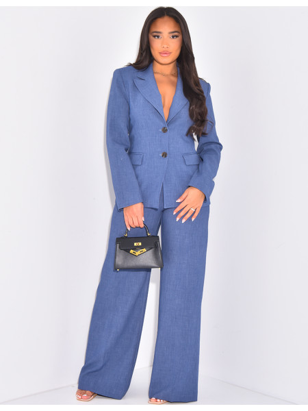Veste de tailleur très cintrée et structurée