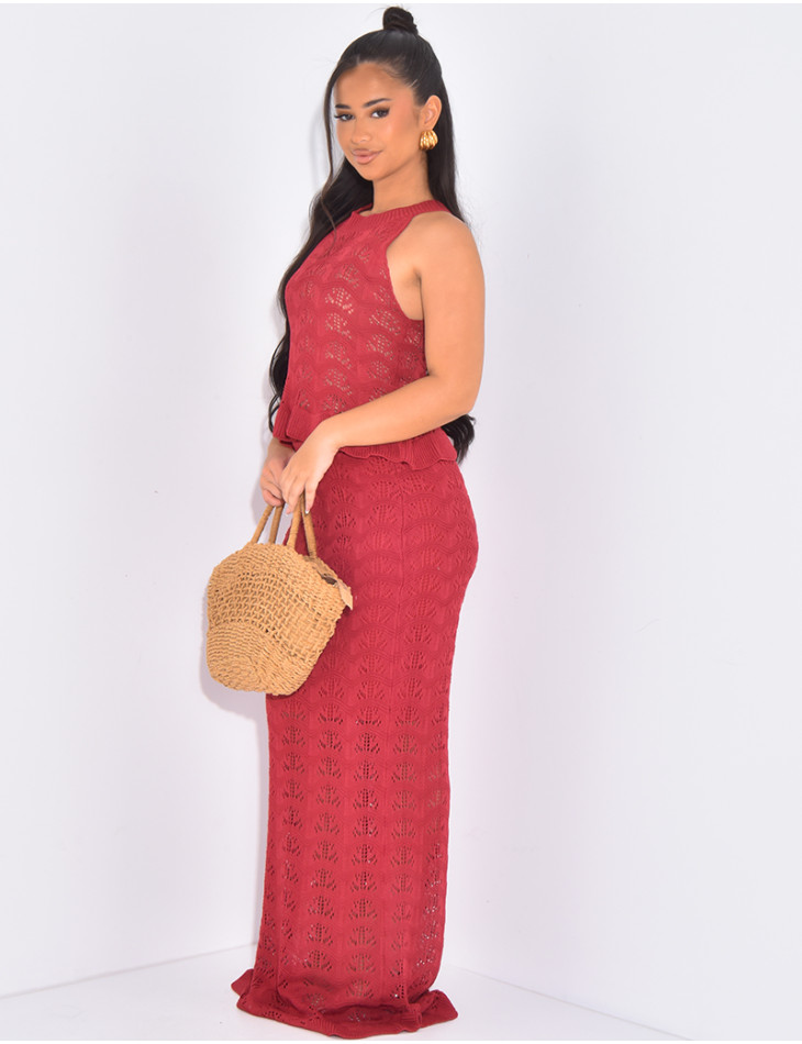 Gehäkeltes Ensemble aus langem Rock und Rüschentop