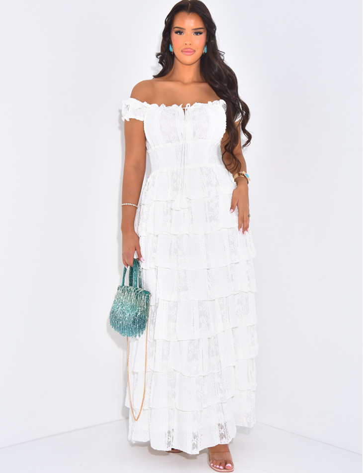 Robe longue épaules dénudées à volants en dentelle