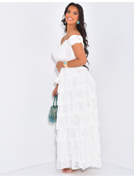 Robe longue épaules dénudées à volants en dentelle