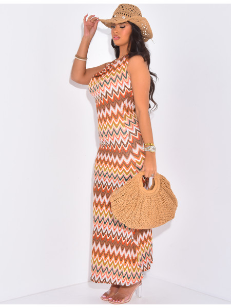 Langes mehrfarbiges gehäkeltes Neckholder-Kleid