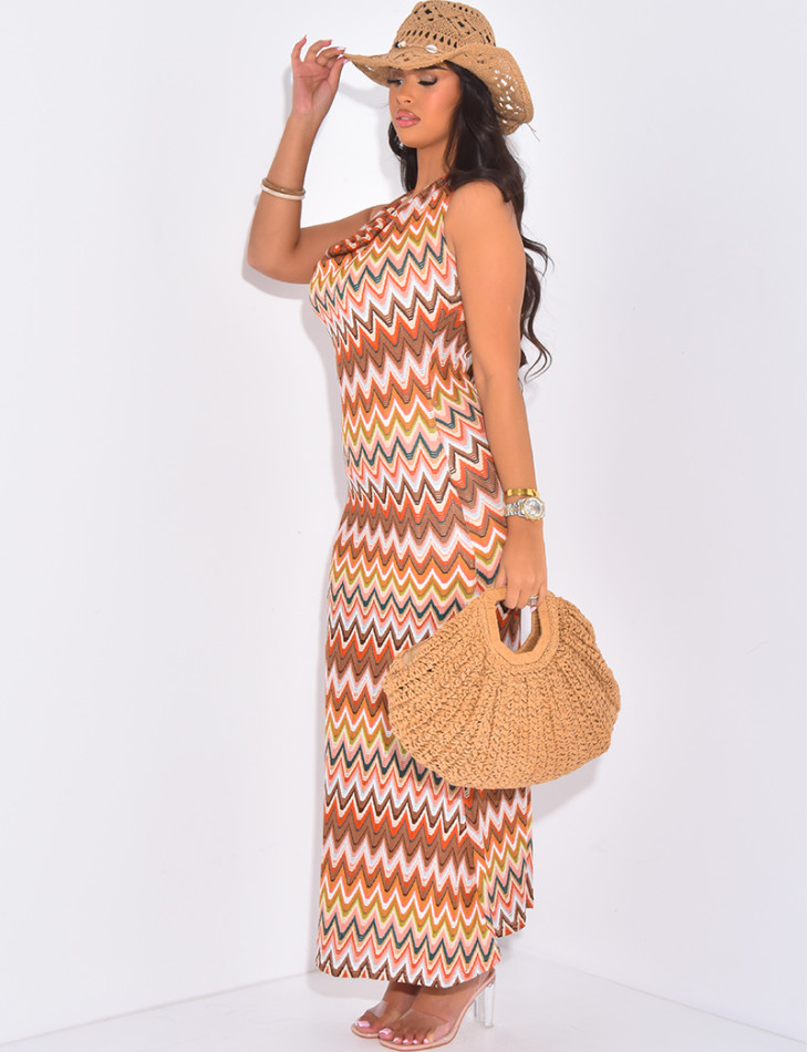 Langes mehrfarbiges gehäkeltes Neckholder-Kleid