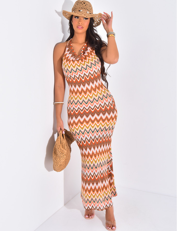 Langes mehrfarbiges gehäkeltes Neckholder-Kleid